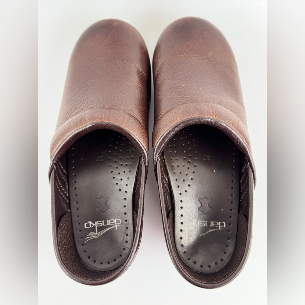 Dansko Women's Brown Leather Professional Clogs, Slip-on, Size 37 (US 6.5) - Picture 9 of 13